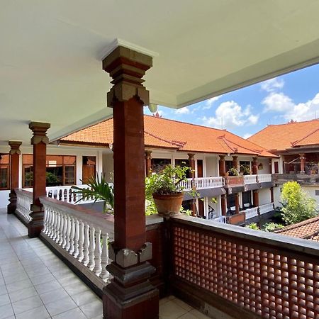 Simpang Inn Hotel Легиан Екстериор снимка