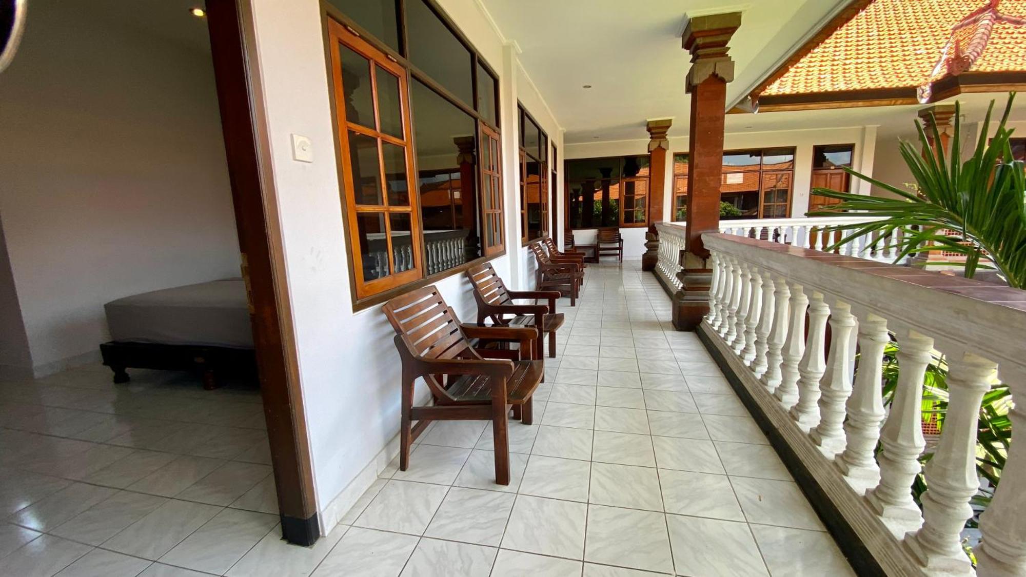 Simpang Inn Hotel Легиан Екстериор снимка