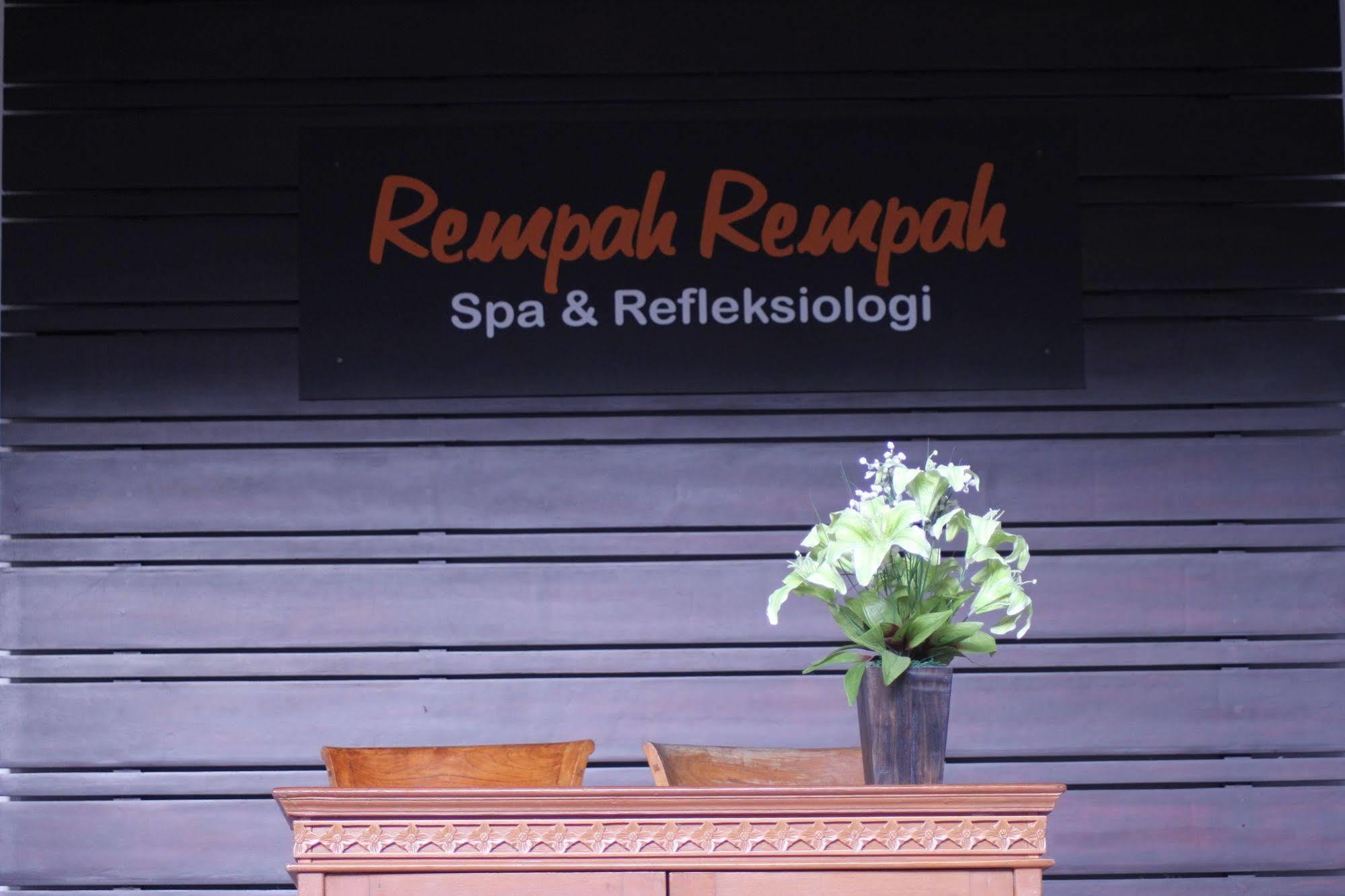 Simpang Inn Hotel Легиан Екстериор снимка