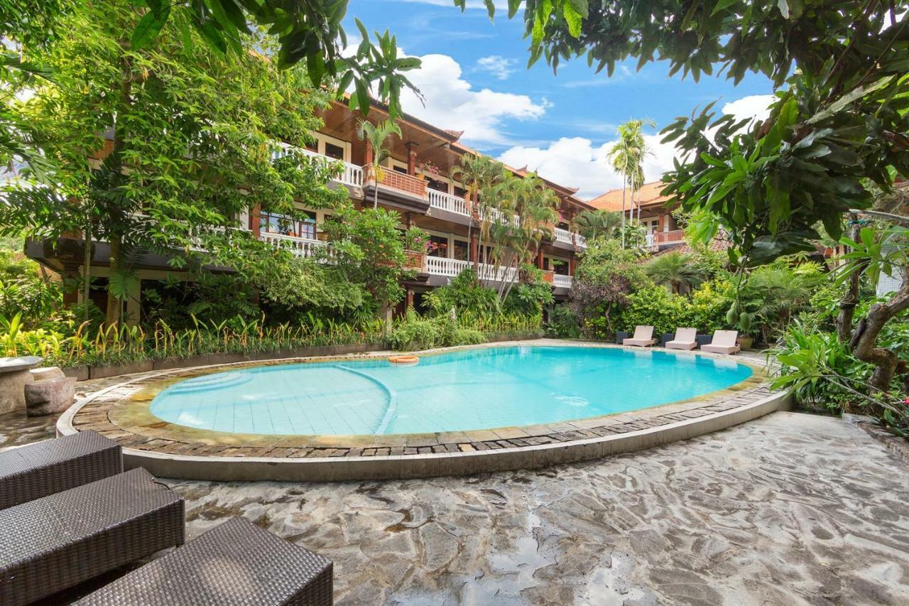 Simpang Inn Hotel Легиан Екстериор снимка