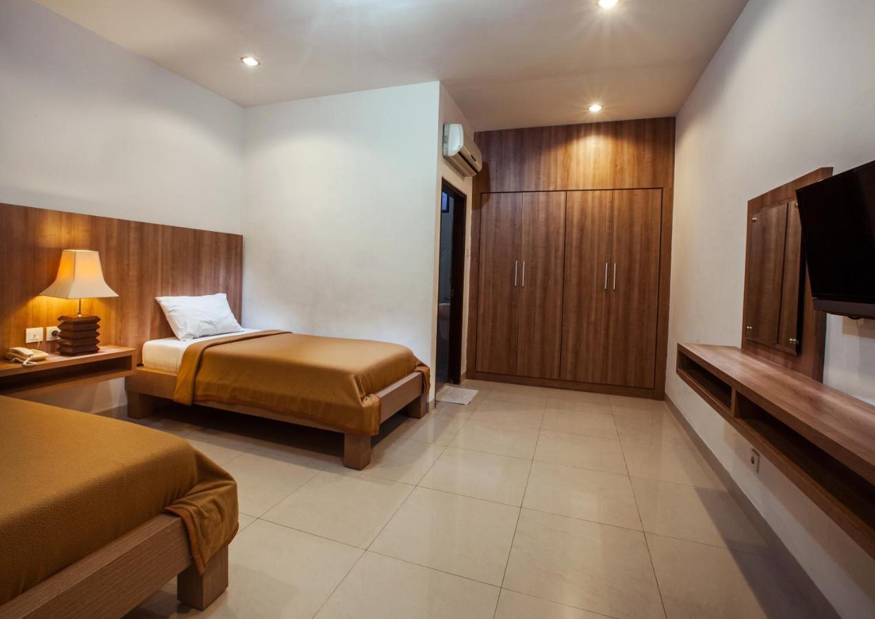 Simpang Inn Hotel Легиан Екстериор снимка